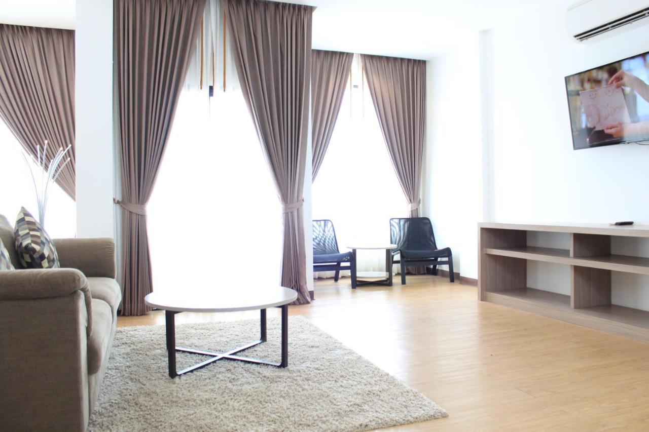 Sr Boutique Hotel Thakhek Esterno foto