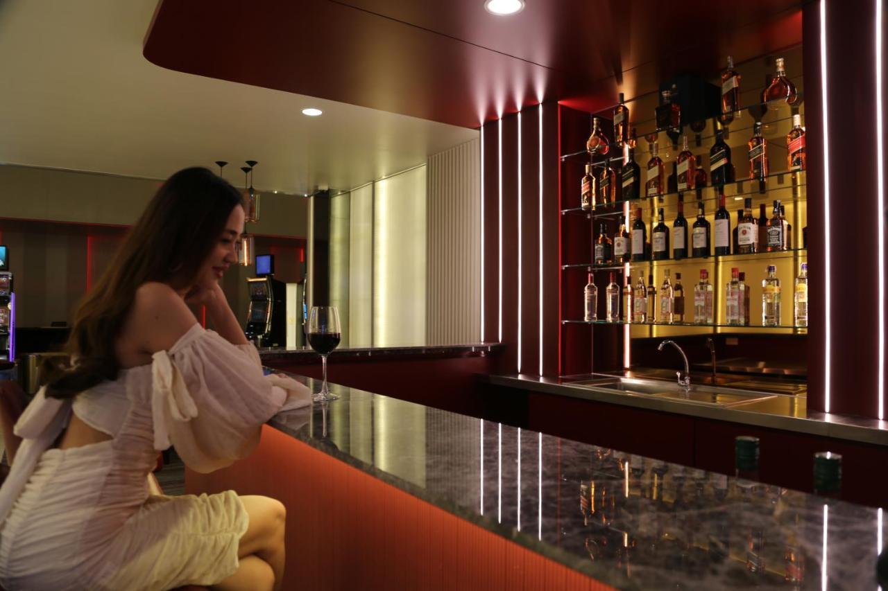 Sr Boutique Hotel Thakhek Esterno foto